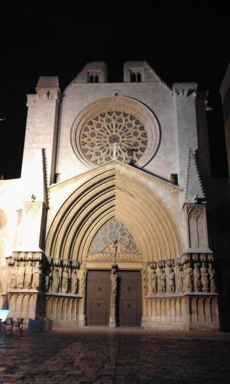 Acogedor Apartamento En El Corazon Medieval De Tarragona Apartment Bagian luar foto