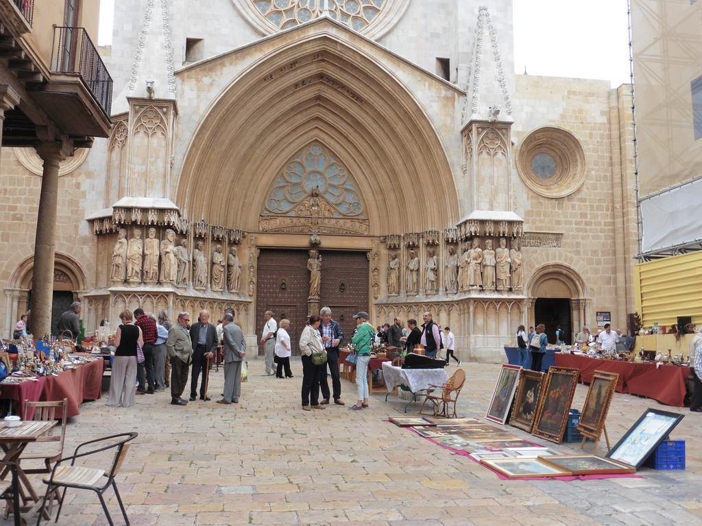 Acogedor Apartamento En El Corazon Medieval De Tarragona Apartment Bagian luar foto