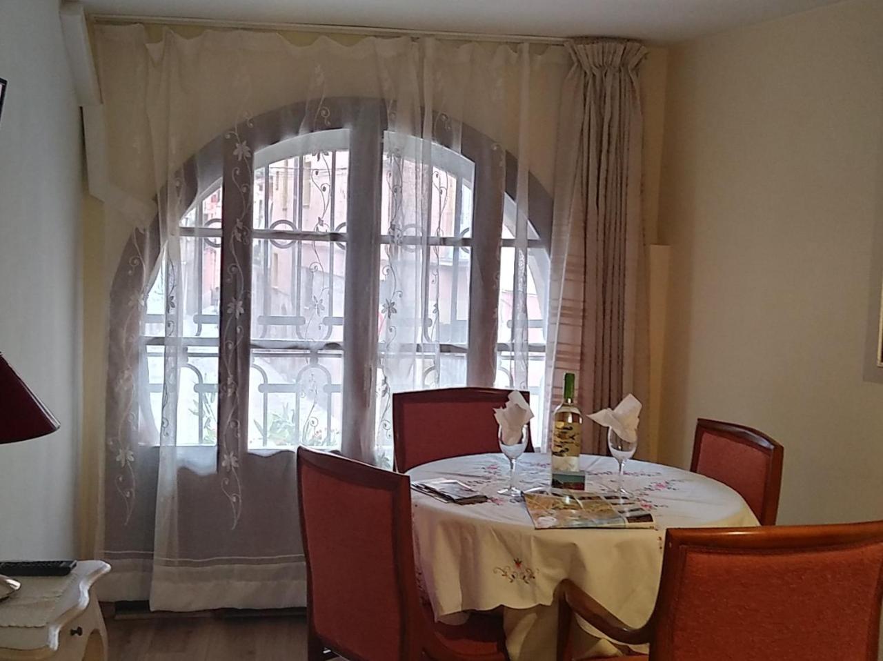 Acogedor Apartamento En El Corazon Medieval De Tarragona Apartment Bagian luar foto